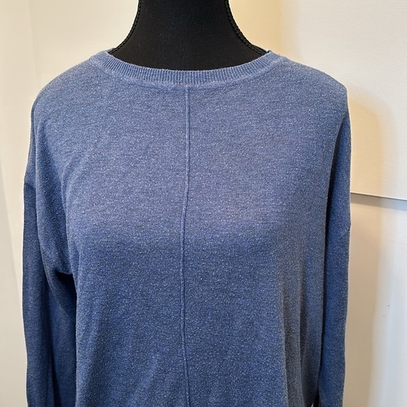H&M blue top light sweater size M - Picture 4 of 6